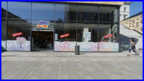 09.05.2018 - Fassade nach der Erffnugsfeier.