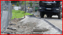 09.08.17  - Die Bordsteine wurden fertig eingebaut