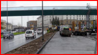 20.11.17 - Die Pflanzarbeiten gehen an der  ex Immermannstr. nun weiter.