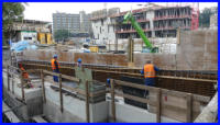 10.10.16 - Sdseite - Es wird weiter an der Auenwand gearbeitet.