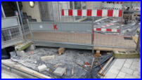 08.11.17 - Eine neue prov. Lsung am Schwebebahn-Ausgang zur alten Freiheit.
