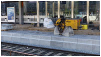 28.03.2017 - Der Bahnsteig wird nun wieder aufgefllt.