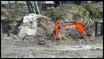 16.04.2020 - Die Betonreste sind nun getrennt  nach Wertsoffen.