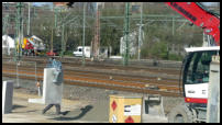 18.03.2020 - Einbau der L-Steine als Grenze zur DB