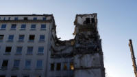 28.11.16 - Von Freitag auf Samstag wurde die nchste Lcke in das Gebude eingerissen.