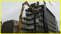 11.01.2017 - Das Treppenhaus wurde auch schon angeknabbert.