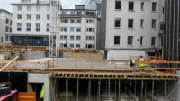 06.09.17 - Der nchste Abschitt der Decke wird gegossen.