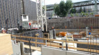 17.07.17 - Die Verschalungen zum Betonieren werden eingebaut.