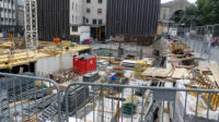 28.07.17 - Weitere Betonverschalungen wurden aufgebaut.Die Wand links wurde bereits wieder ausgeschalt.
