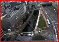 19.06.2018 - Das Hoteldach witd mit Bitumenbahnen abgedichtet.