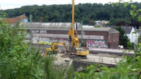 04.08.17 - Es wird nun an der Westseite gebohrt.