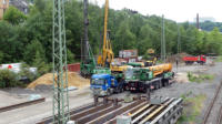 20.07.17 - Die Krne stehen auch schon bereit zum Einbau der Trger.