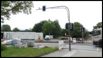18.06.2020 - Die neuen Ampeln wurden bereits aufgehängt.