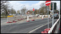 08.04.2021 -  Nun wird die restliche Fahnbahn saniert.