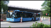 29.06.2020 - OL 640 fährt im Uhrzeigersinn durch den Kreisel.