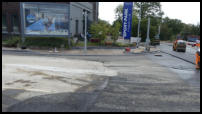20.08.2020 - Neue Abgrezungssteine am Bürgersteig wurden gesetzt.