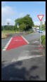 29.06.2020 - Der Radweg wurde nochmal Aufgefrischt. Die Radfahrer haben nun keine Vorfahrt hier mehr.