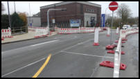 24.11.2020 - Obere Lichtenplatzer Str. - Die Markierungen werden aufgetragen.