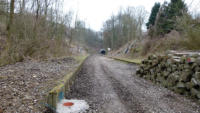 13.04.2013 - Der Haltepunkt Dorp ist erreicht. Am Ende des Tunnels steht der Bhf, Ottenbruch 
