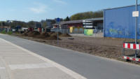 15.04.15 -  das Gelnde rechts wird fr das Trassenfest am Sonntag vorbereitet. Blick von der Ostseite