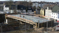 06.02.2017 - Der  Rohbau der Brcke Max-Planck-Strae  an der Nordbahntrasse ist nun fast fertig