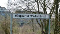 18.04.13 - Bahnhofsschild