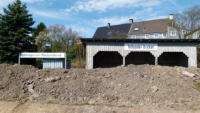 18.04.13 - Blick zum rsprnglichen Bahnsteig. Weiter geht es ber die Baustrae
