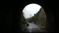 26.11.2019 - Ausgang Tunnelportal West - Die Lampenmasten stehen nun.